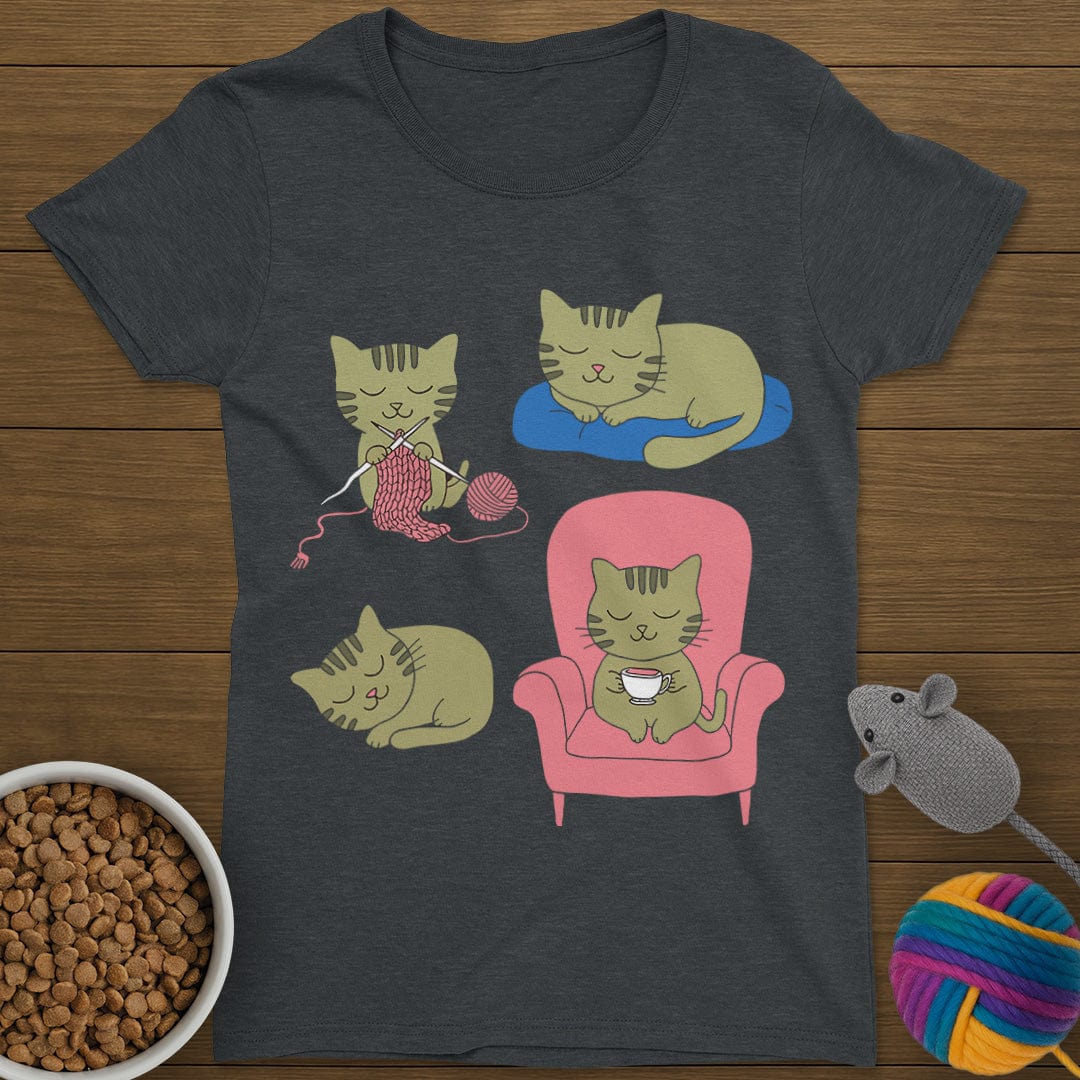 4 Cozy Cats T-Shirt Womens