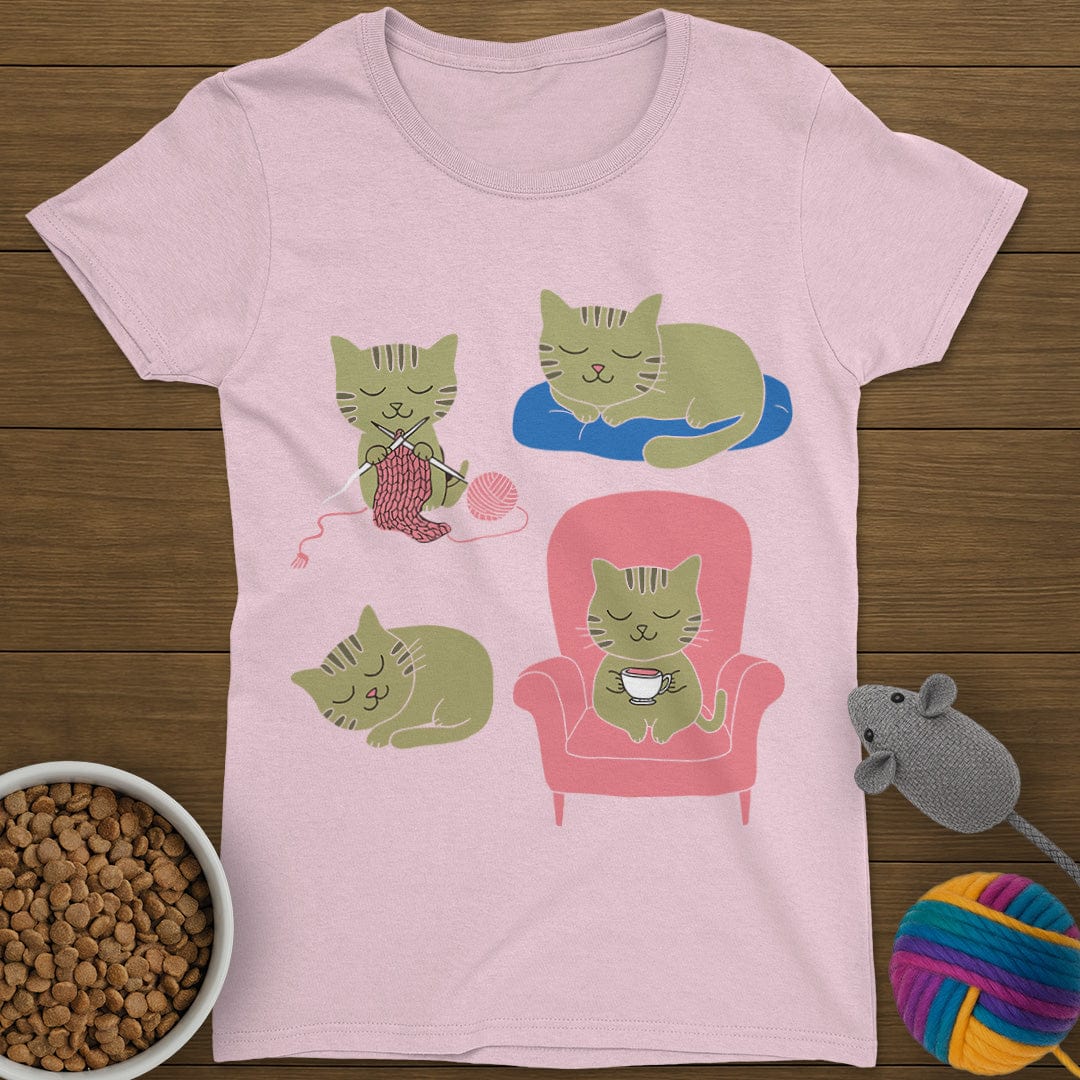 4 Cozy Cats T-Shirt Womens
