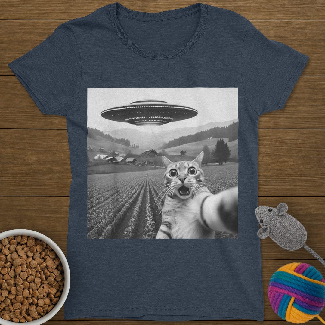 UFO Selfie Cat T-Shirt Womens
